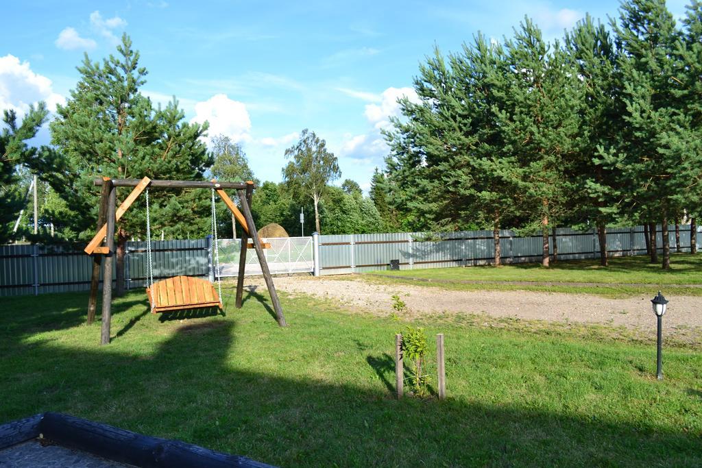 Motelis Aka Kārsava Exterior foto