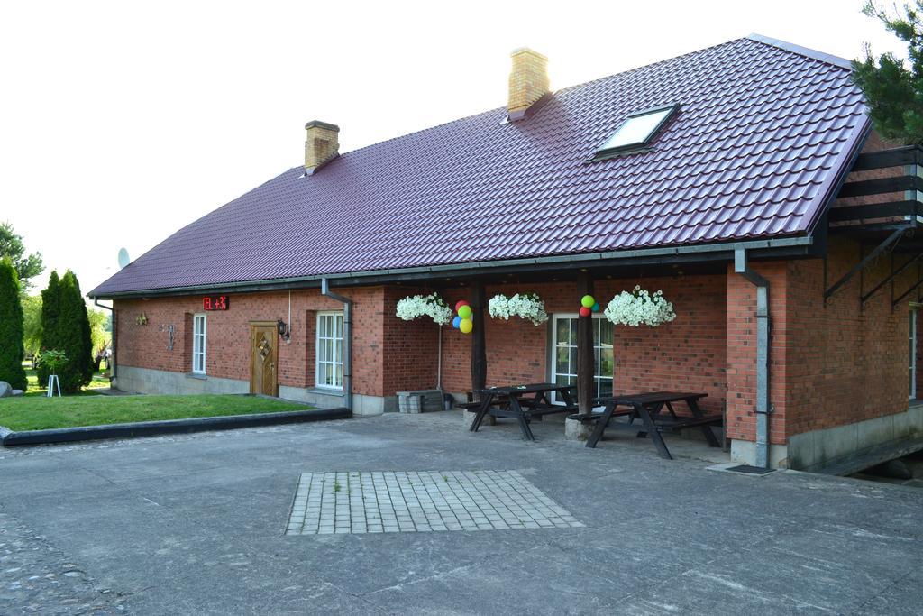 Motelis Aka Kārsava Exterior foto