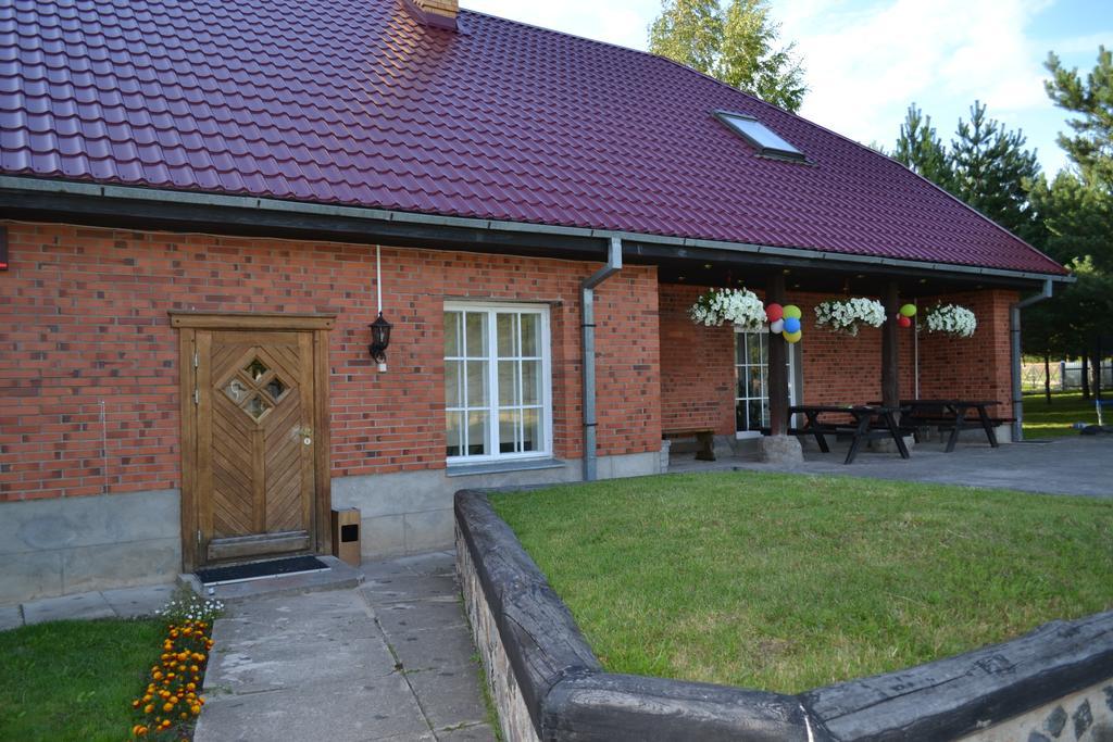 Motelis Aka Kārsava Exterior foto